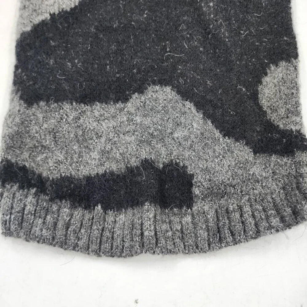 Aqua Pet Polyester-Blend Camouflage Pattern Dog Sweater Small Grey